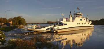 Transports maritimes les bacs de Loire